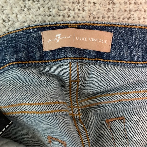 Seven for all Mankind - Picture 3 of 4